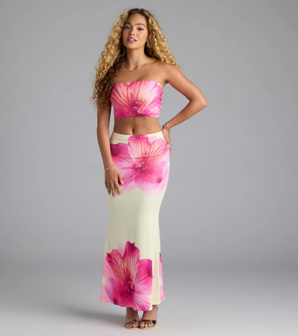 Top Corto Floral Tropical Sandy Shores