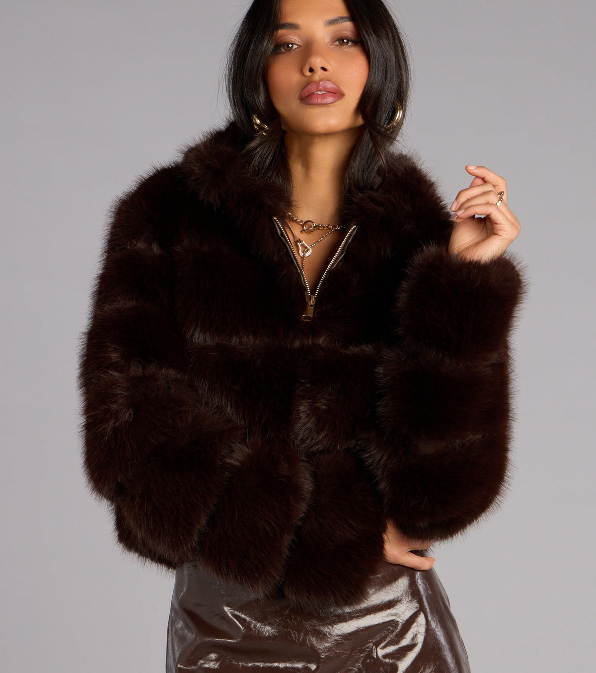 Chaqueta Corta de Pelo Sintético Glam