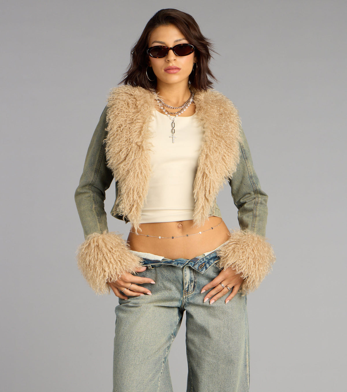 Chaqueta Vaquera Corta con Pelo Sintético Stealer