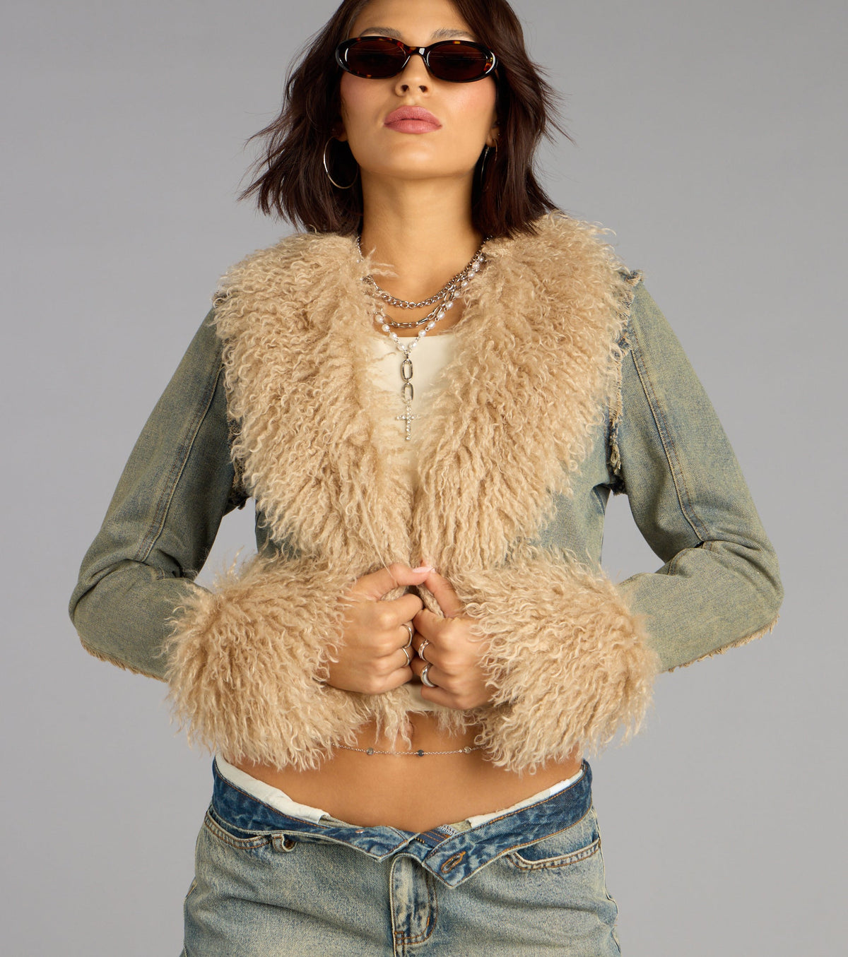 Chaqueta Vaquera Corta con Pelo Sintético Stealer