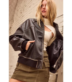 Cazadora Bomber Oversize de Cuero Sintético Vintage Chic