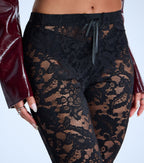 Pantalones capri de encaje con volantes