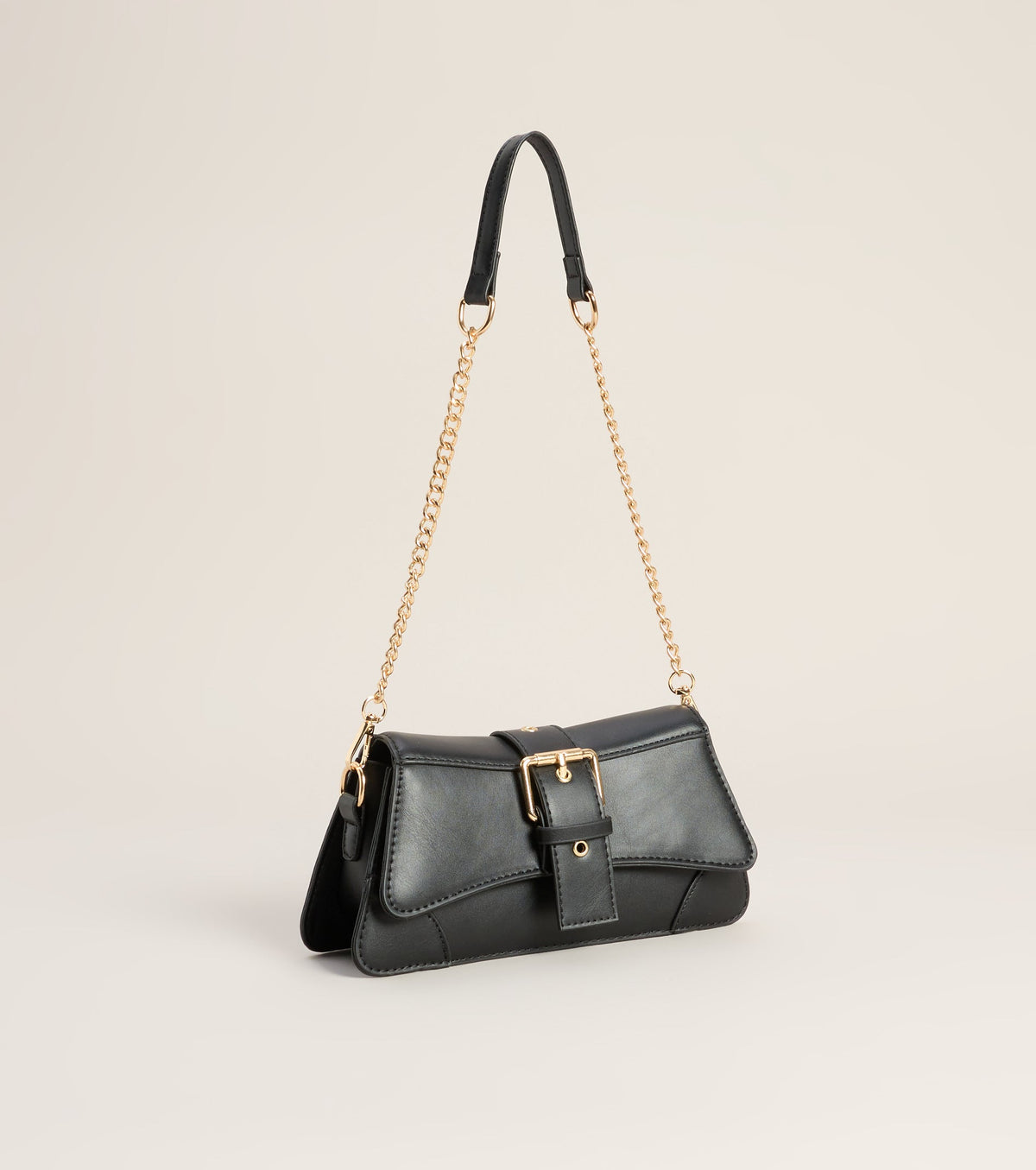 Bolso de Hombro Sleek Finish de Cuero Sintético