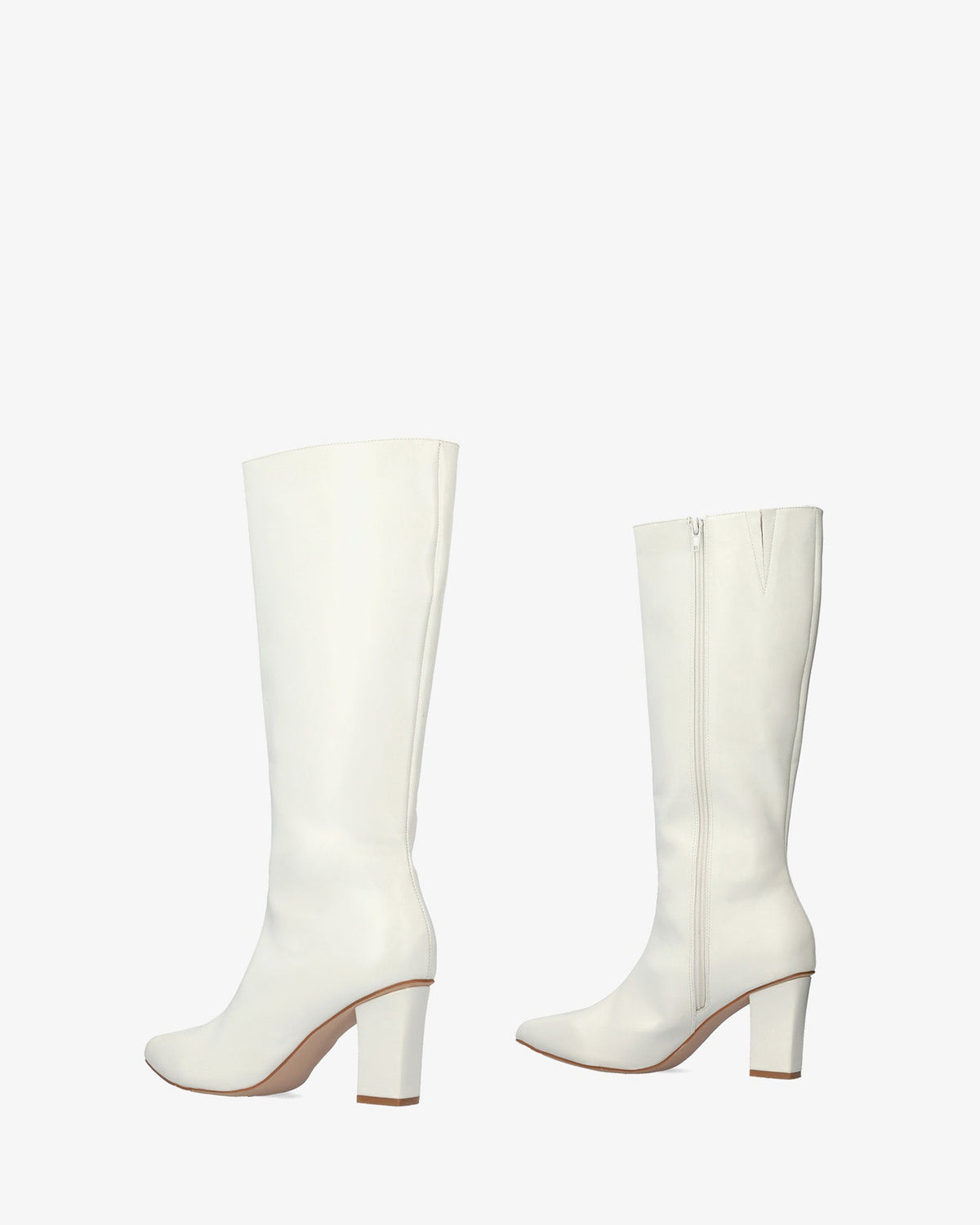 Bota de tacón en blanco suave