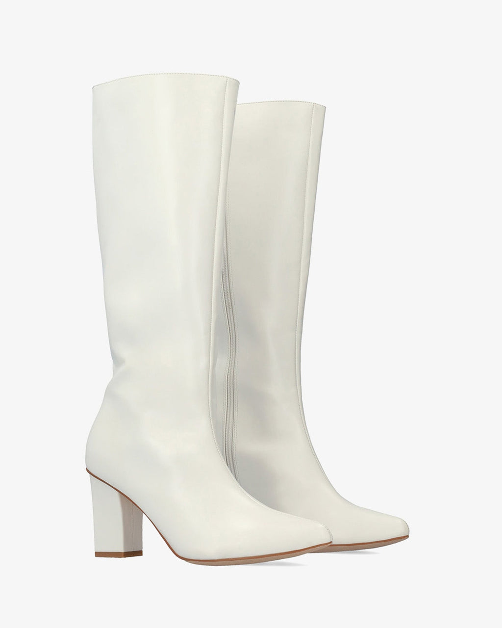 Bota de tacón en blanco suave