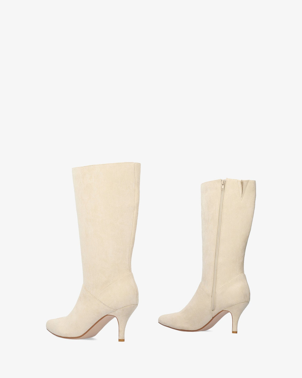 Bota alta en símil ante crema