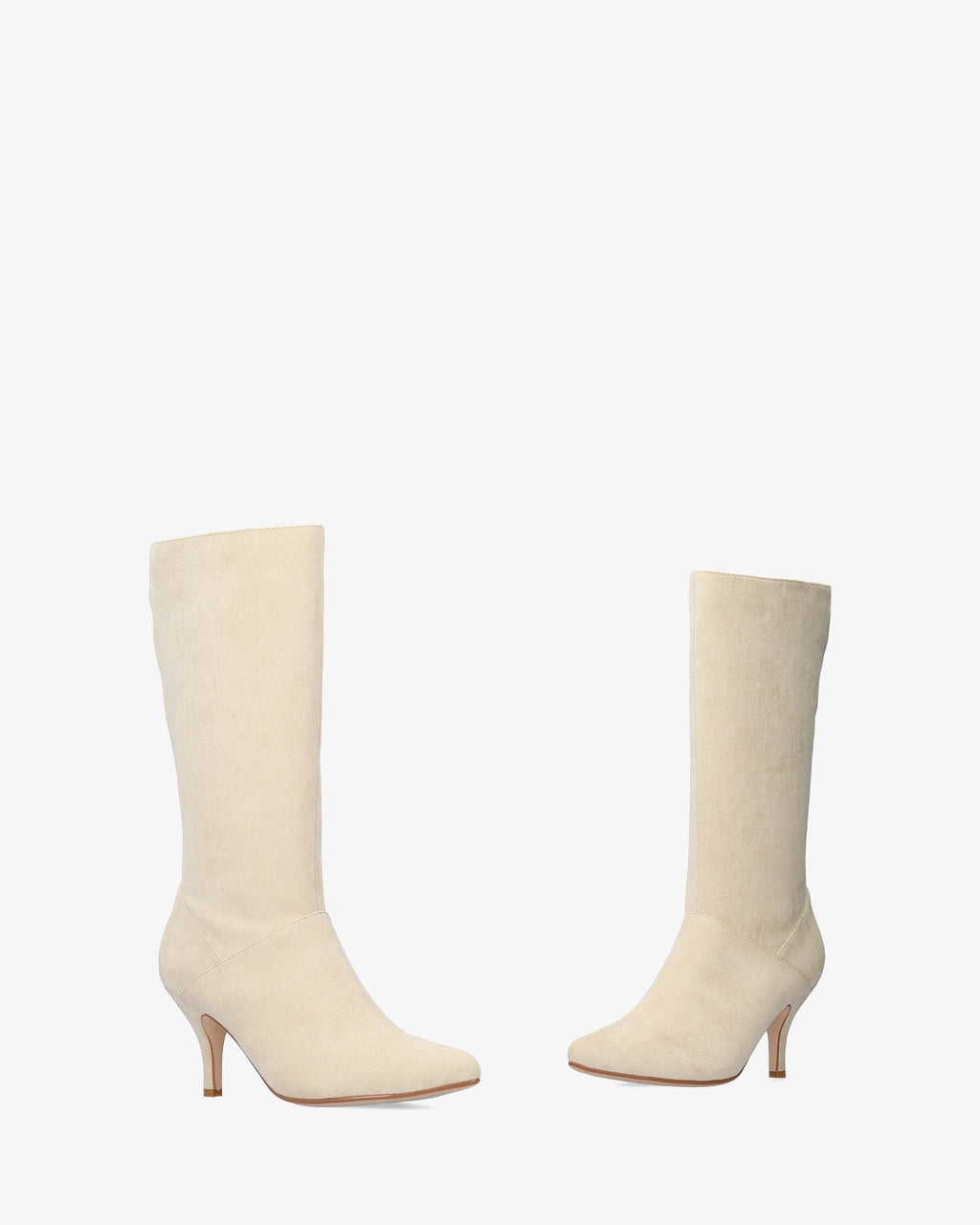 Bota alta en símil ante crema