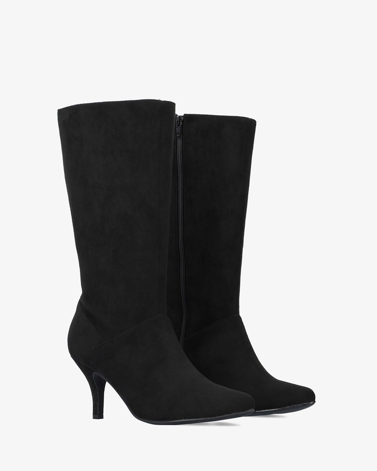Bota alta en símil ante negro