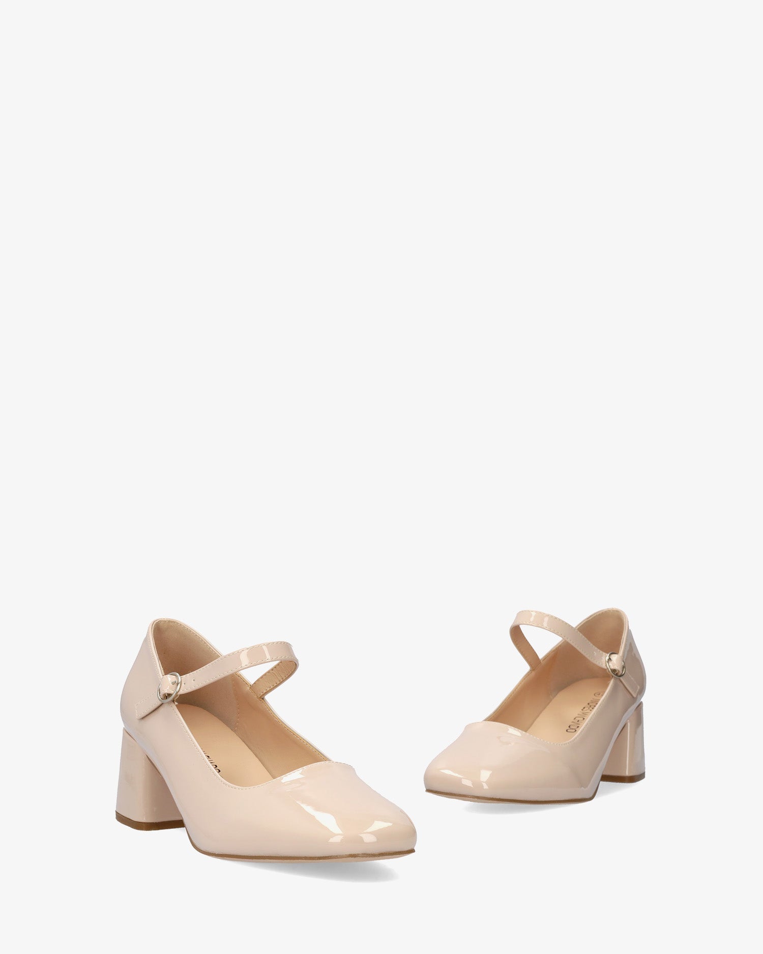 Mary jane con tacón en charol beige