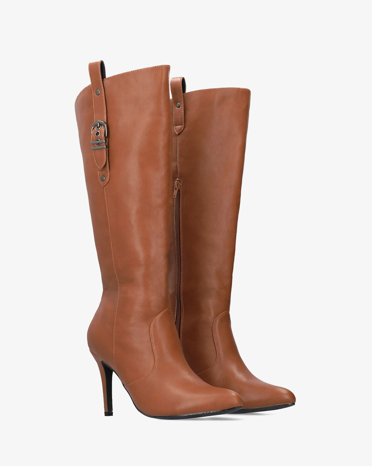 Bota alta con tacón en color camel suave