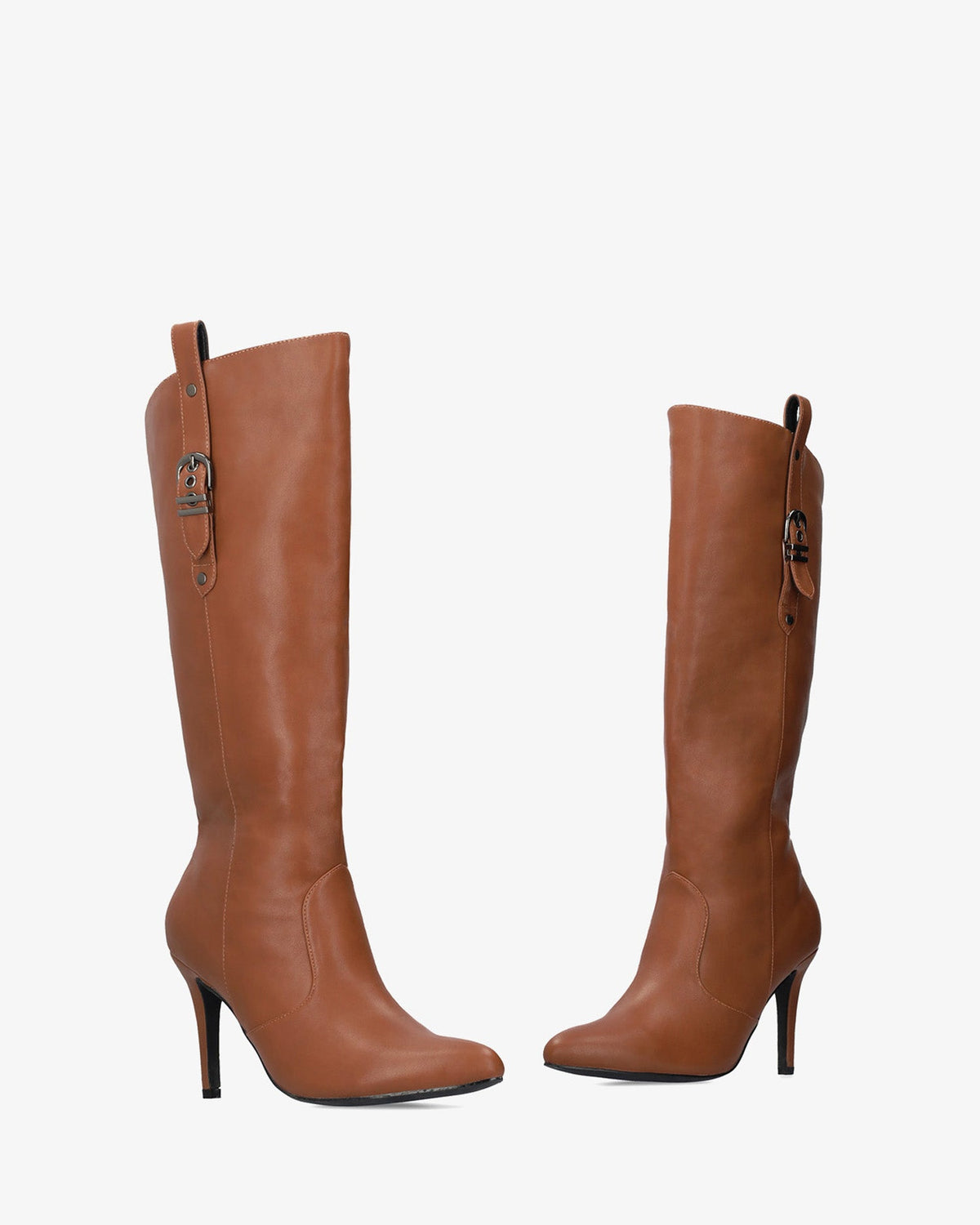 Bota alta con tacón en color camel suave