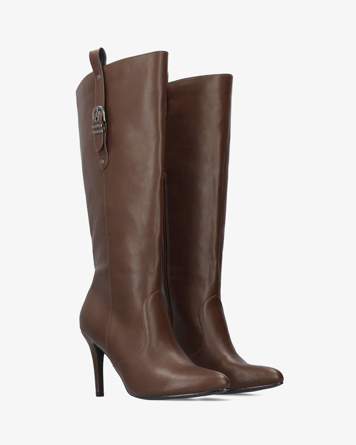Bota alta de tacón en color marrón suave