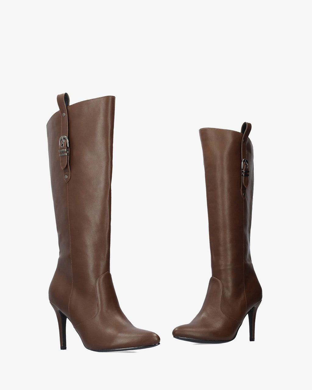 Bota alta de tacón en color marrón suave
