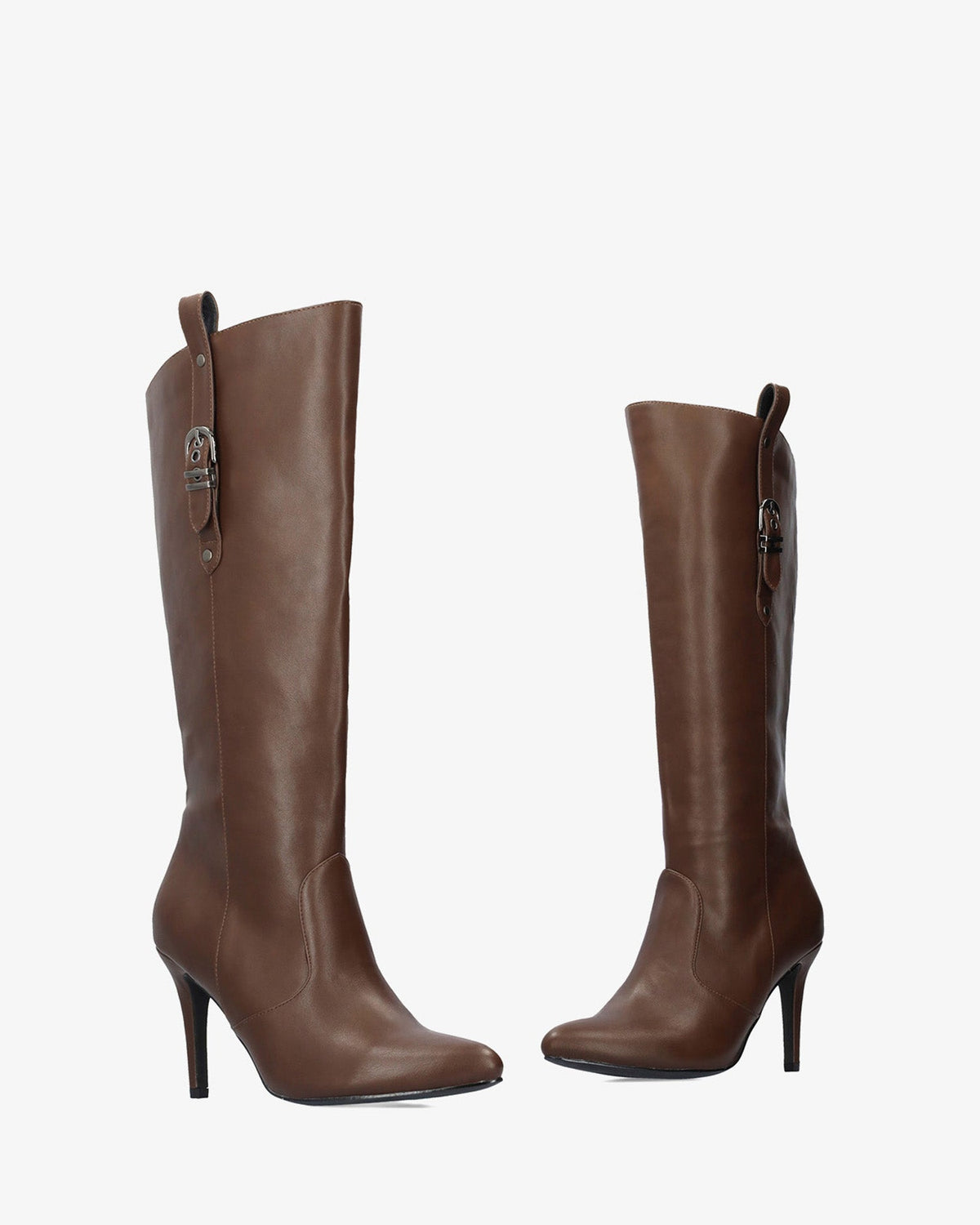 Bota alta de tacón en color marrón suave