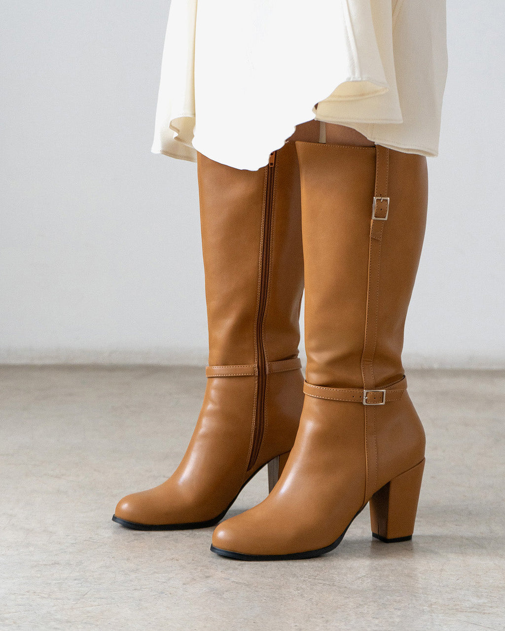 Leila | Bota alta en soft camel