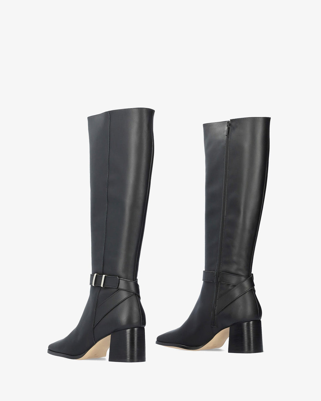 Bota alta en piel negra