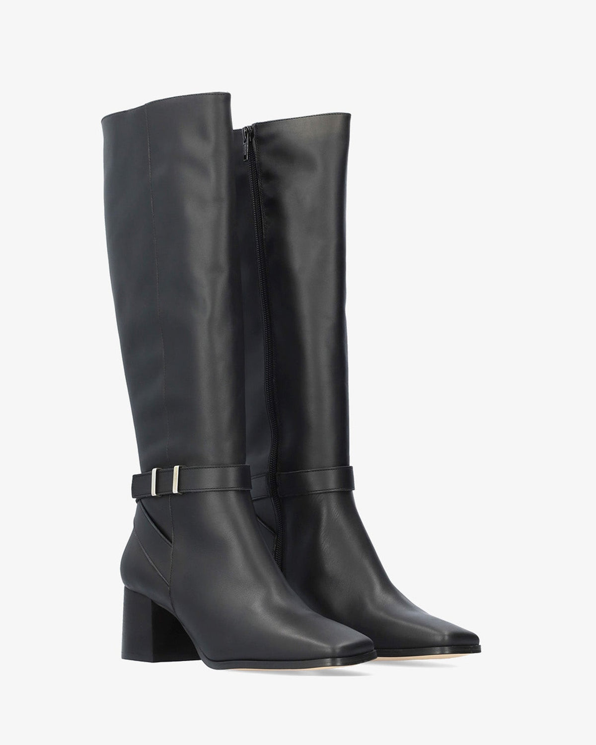 Bota alta en piel negra