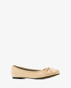 Bailarina clasica en charol beige