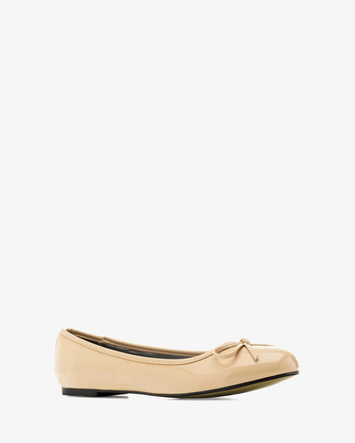 Bailarina clasica en charol beige