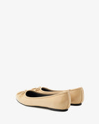 Bailarina clasica en charol beige