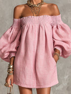 Violeta | Vestido mini trapecio rosa con mangas acampanadas y hombros al aire