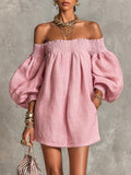Violeta | Vestido mini trapecio rosa con mangas acampanadas y hombros al aire