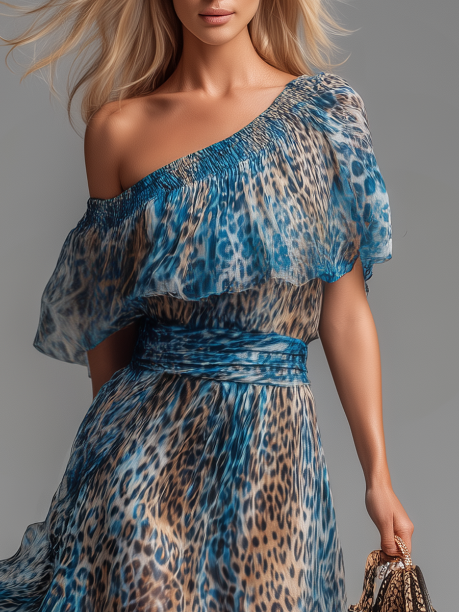 Sauvage | Vestido largo de muselina con estampado de leopardo y hombros descubiertos